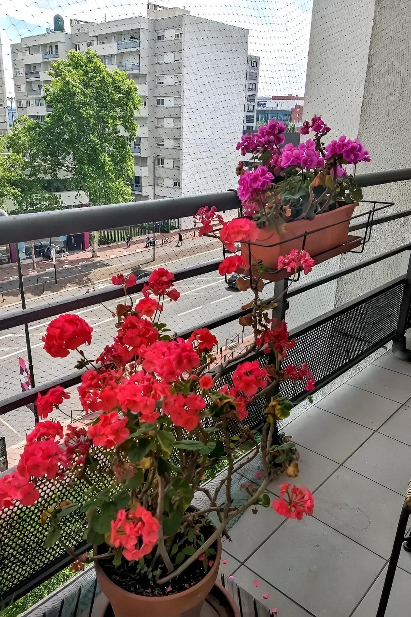 Levallois-Perret -Porte De Paris Buitenkant foto